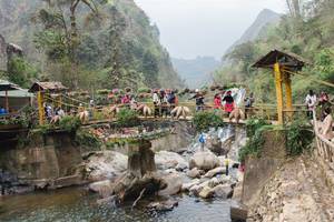 Waterfall Bridge Sapa Vietnam .CR2 (Flip 2019)