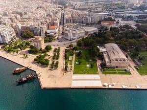 Weißer Turm und das Königliche Theater in Thessaloniki