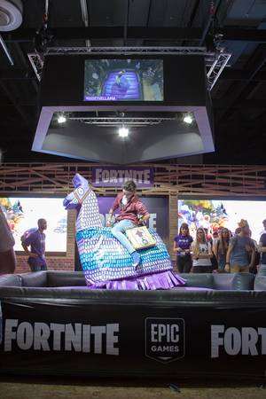 Wettbewerb von Fortnite Epic Games bei der Gamescom 2017
