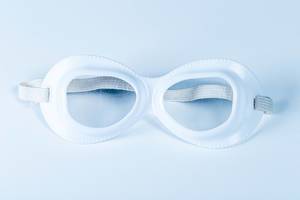 White glasses to protect your eyesight during chemical experiments and analyses (Flip 2020)