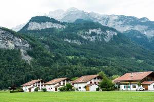 White houses in the Meiringen valley, Switzerland (Flip 2019)