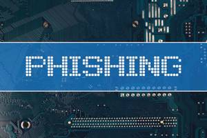 Wort Phishing vor einer elektronischen Leiterplatte als Hintergrund